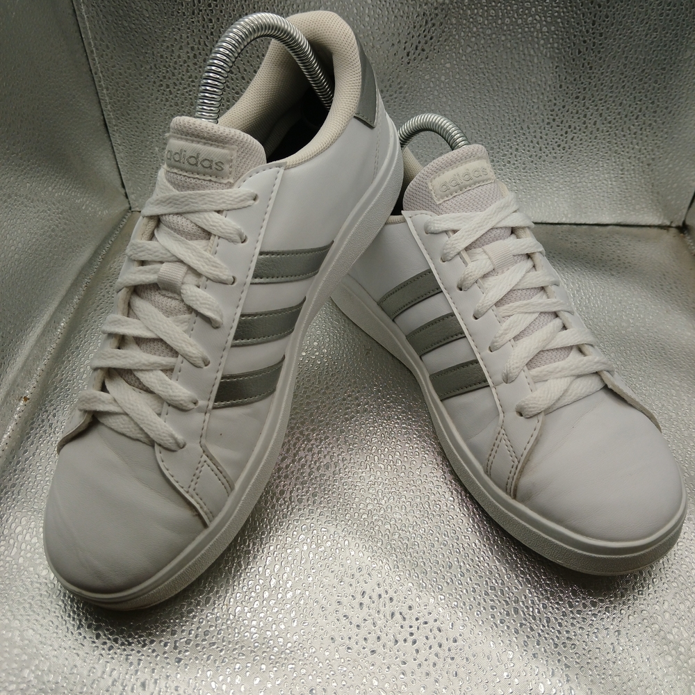 Adidas White and Silver Sneakers Women's Size 7.5 Men's Size 6